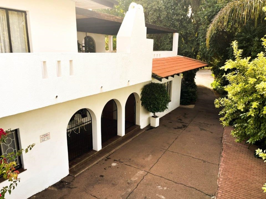 8 Bedroom Property for Sale in Middelpos Northern Cape